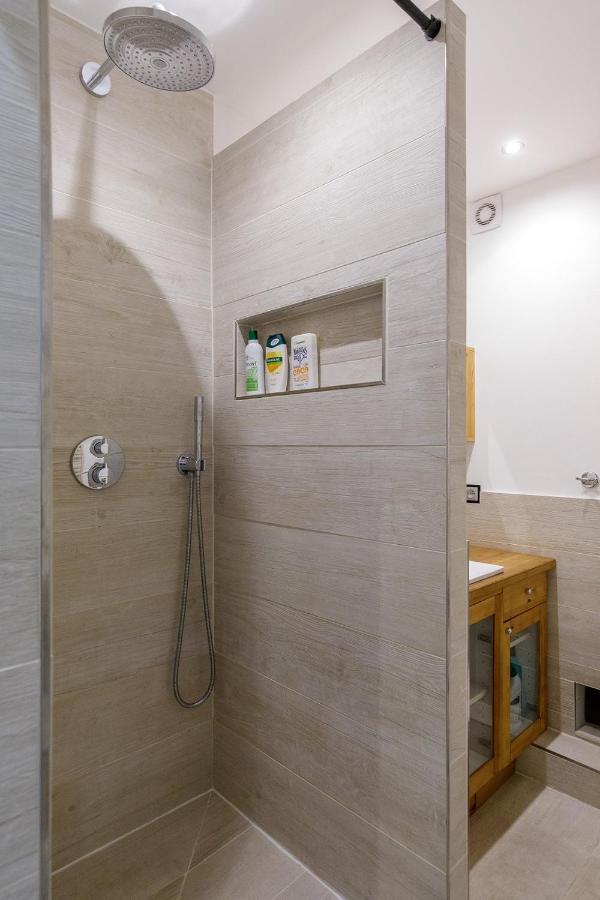 Grand Studio Neuf Face Port Et Plage, Parking Prive Голф-Жуан Екстериор снимка