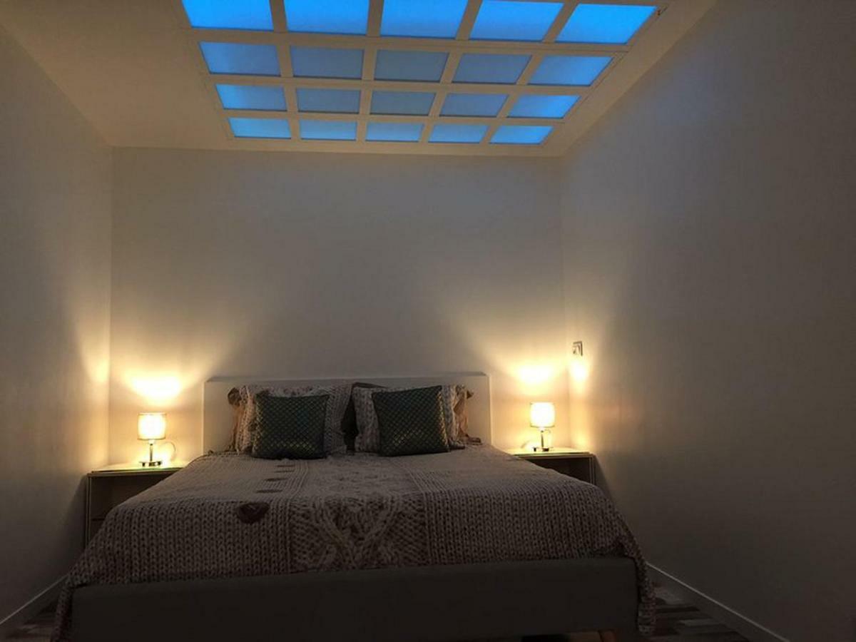 Grand Studio Neuf Face Port Et Plage, Parking Prive Голф-Жуан Екстериор снимка